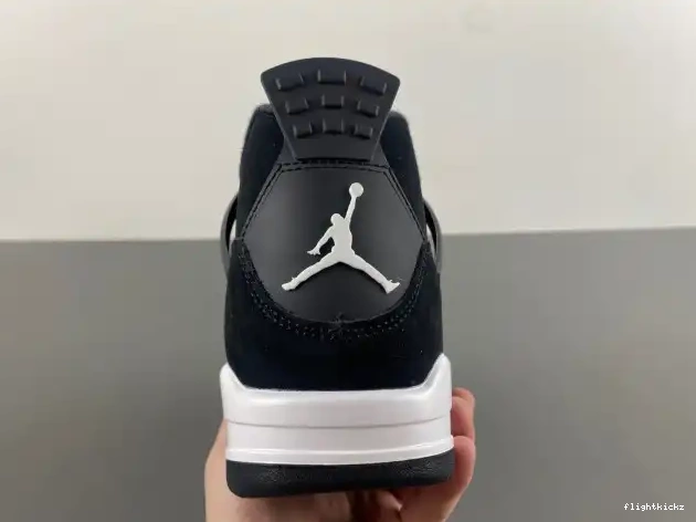 4 THUNDER